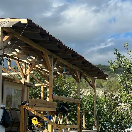 Κάμπινγκ Karavana Tropicana