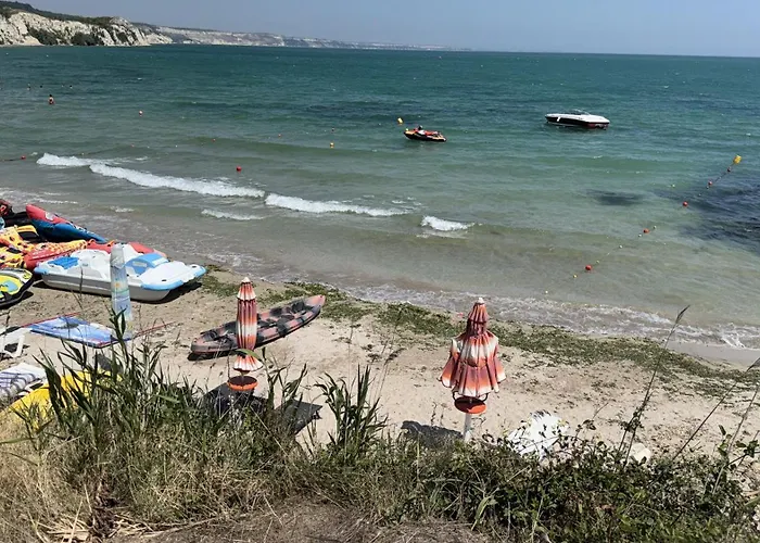 Karavana Tropicana אתר קמפינג *