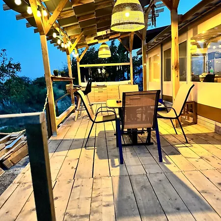 Karavana Tropicana Parque de Campismo