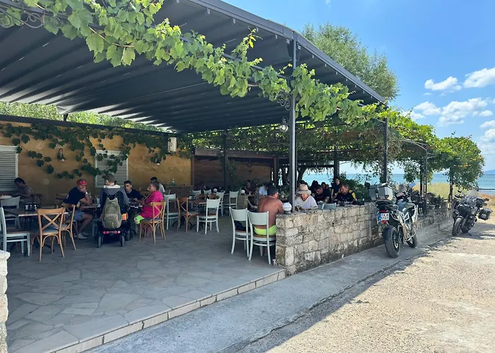 Кемпинг Karavana Tropicana *