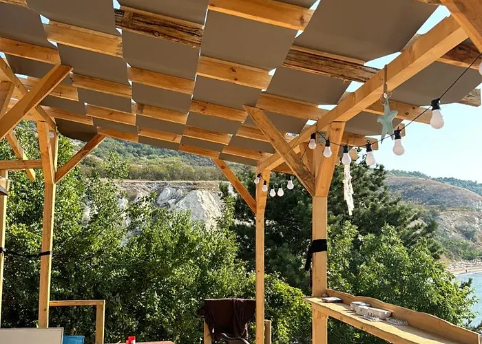 Karavana Tropicana Кемпинг