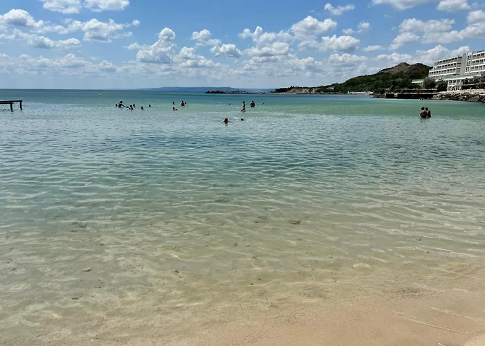 Кемпинг Karavana Tropicana Варна