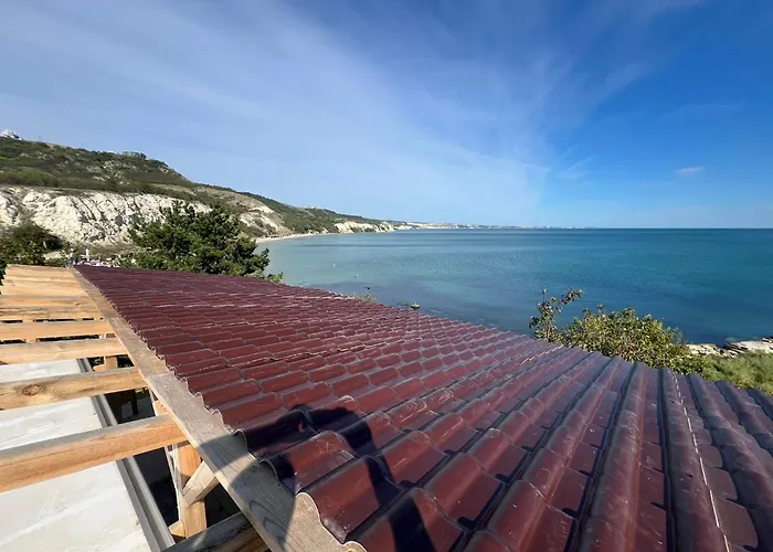 Karavana Tropicana Кемпинг *