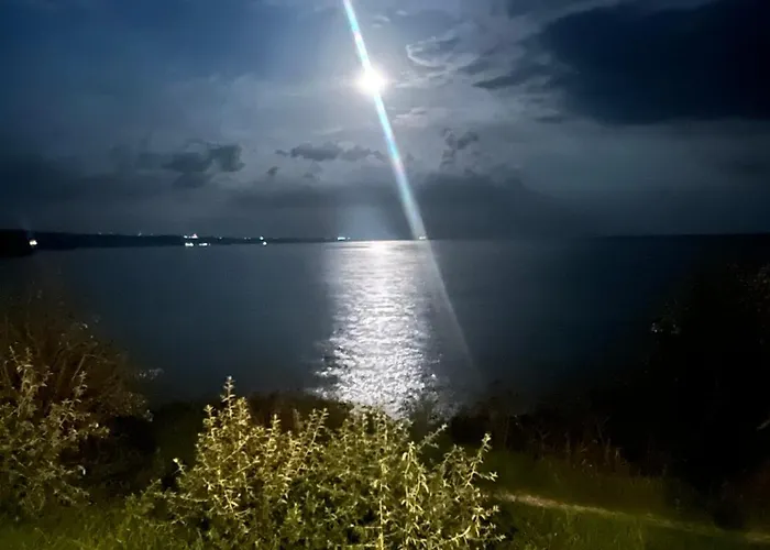 Karavana Tropicana Кемпинг *